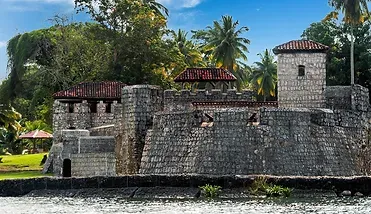 SAN FELIPE FORTRESS AND BANANA PLANTATION TOUR